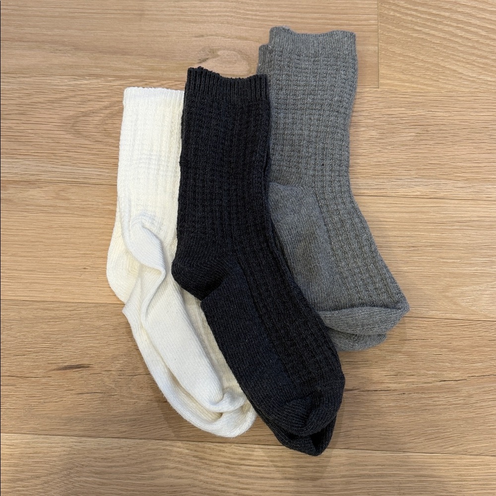Universal Thread Women’s Waffle Crew Socks - 3 Pairs